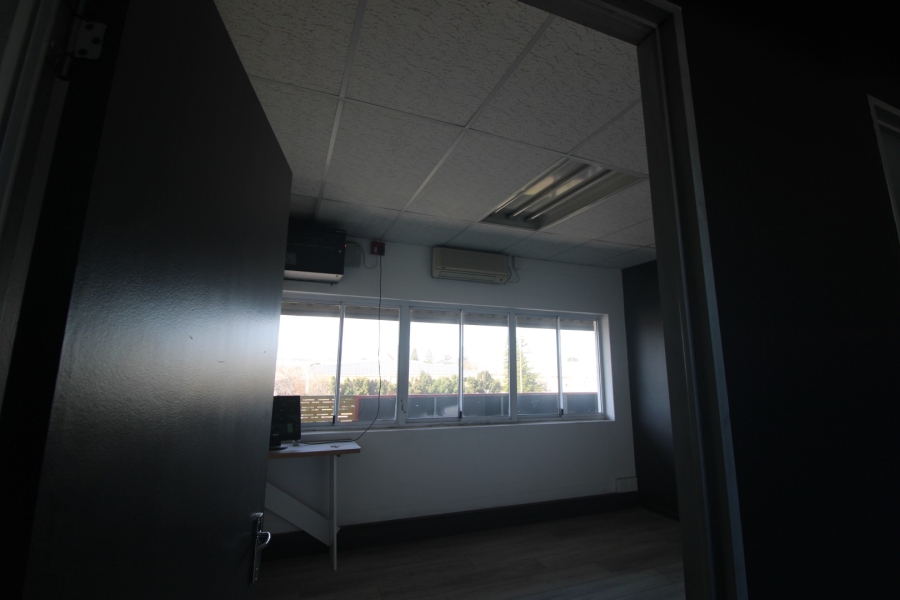 To Let Commercial Property for Rent in Montague Gardens Western Cape